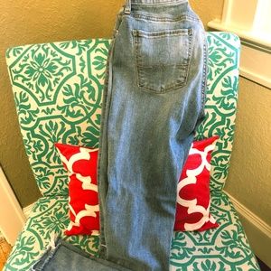 Lucky Brand Sofia Skinny Distressed Jeans SZ 8/29